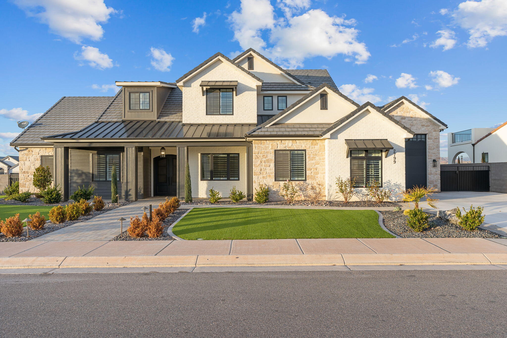 MOORLAND PARK - Residential