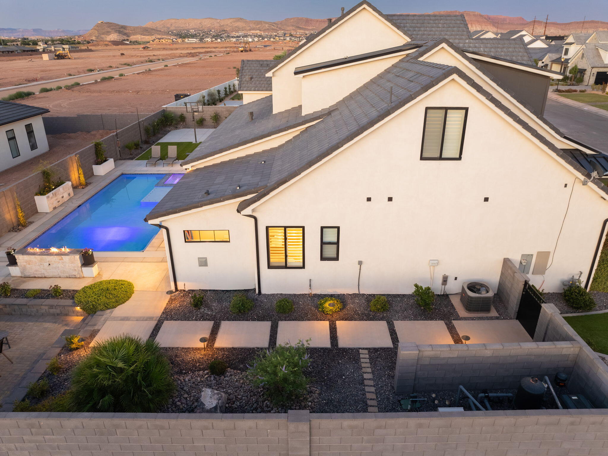 MOORLAND PARK - Residential