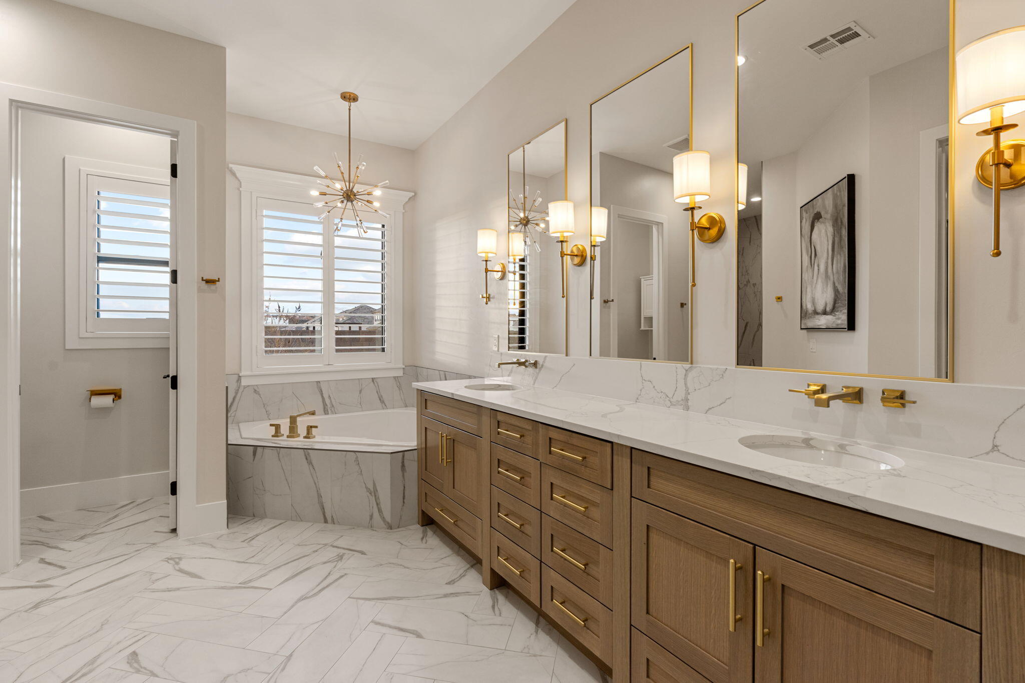 MOORLAND PARK - Residential