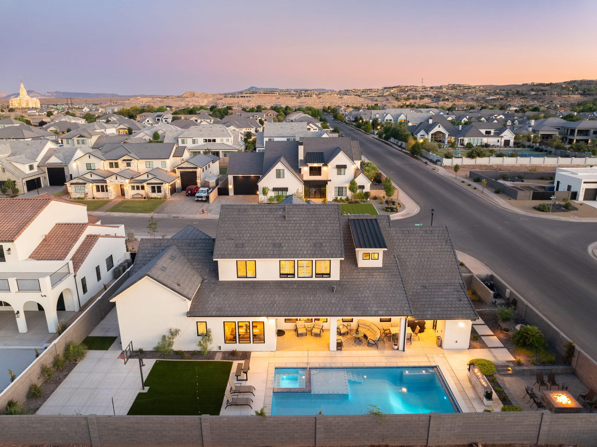 MOORLAND PARK - Residential