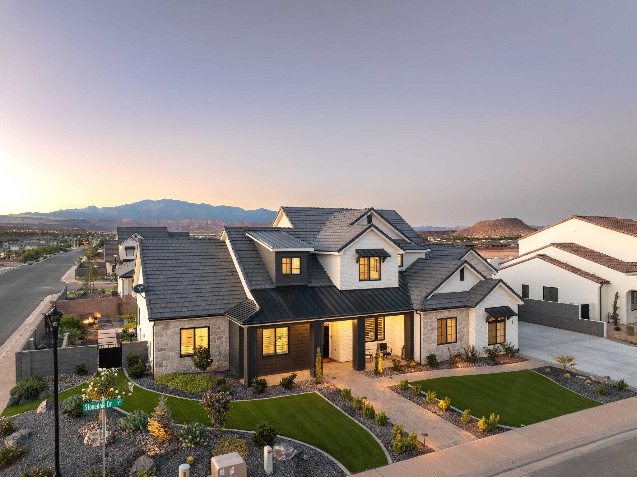 MOORLAND PARK - Residential