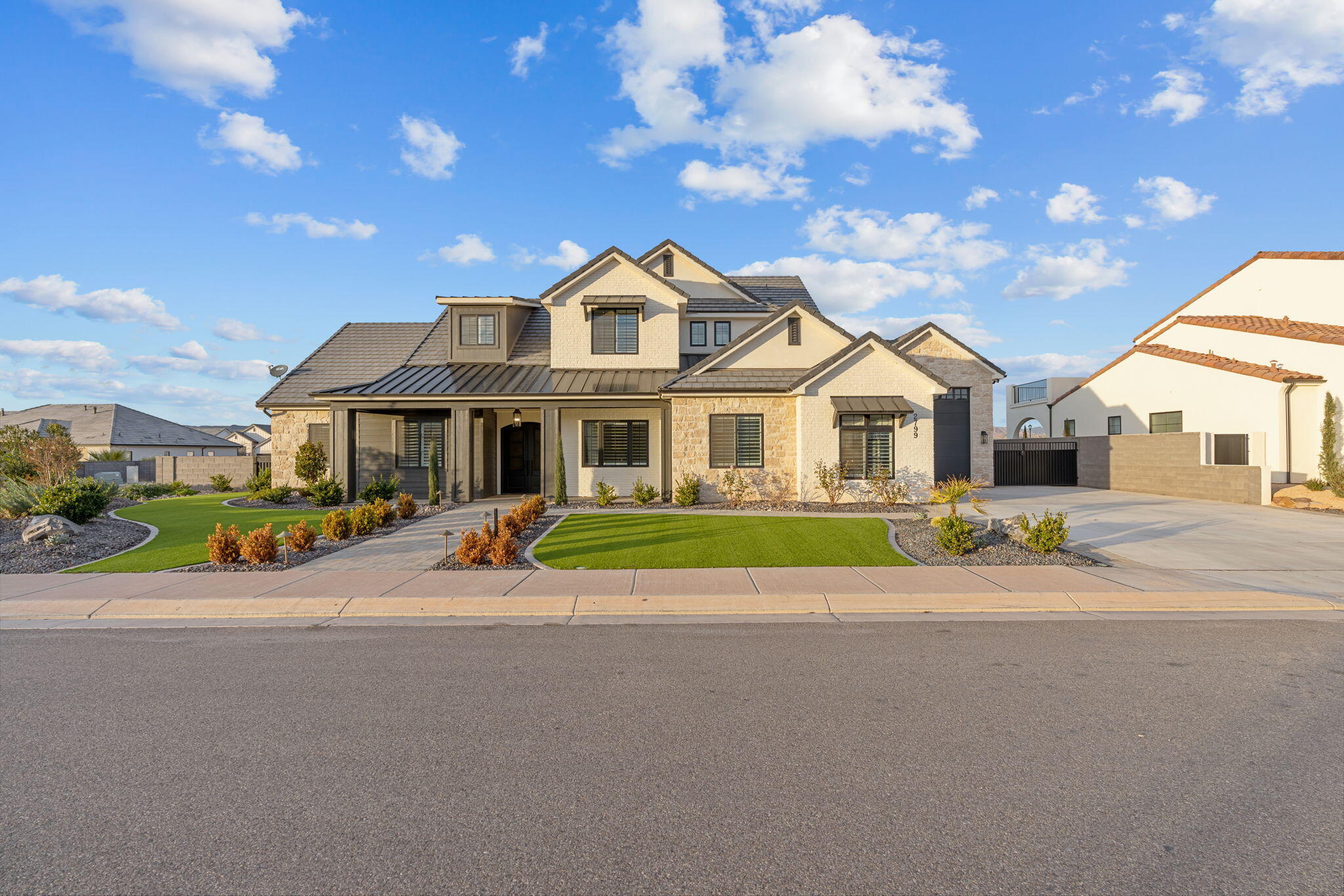 MOORLAND PARK - Residential