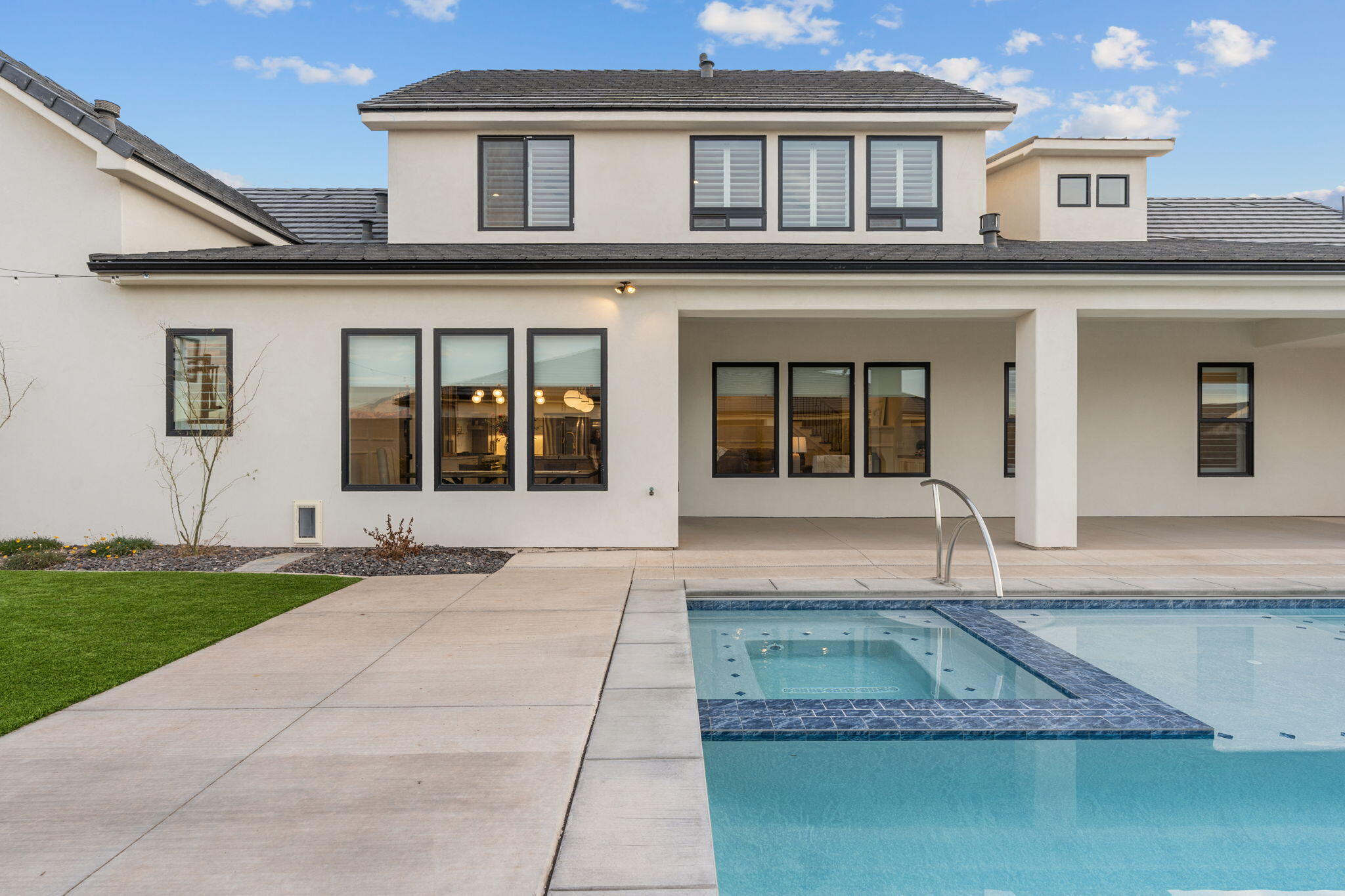 MOORLAND PARK - Residential