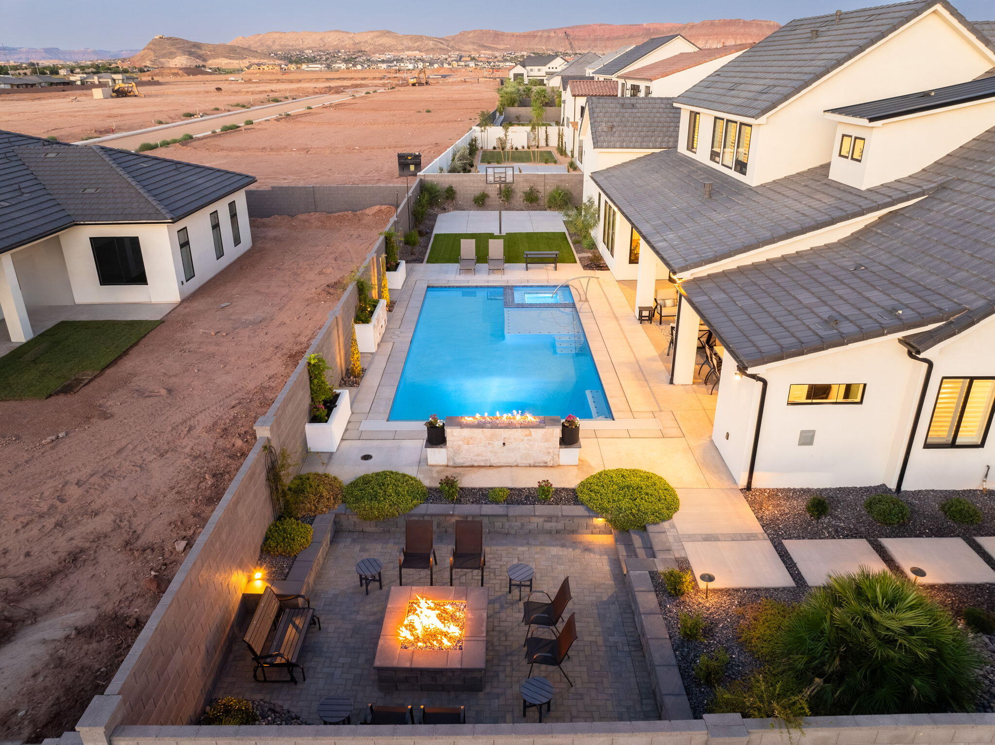 MOORLAND PARK - Residential