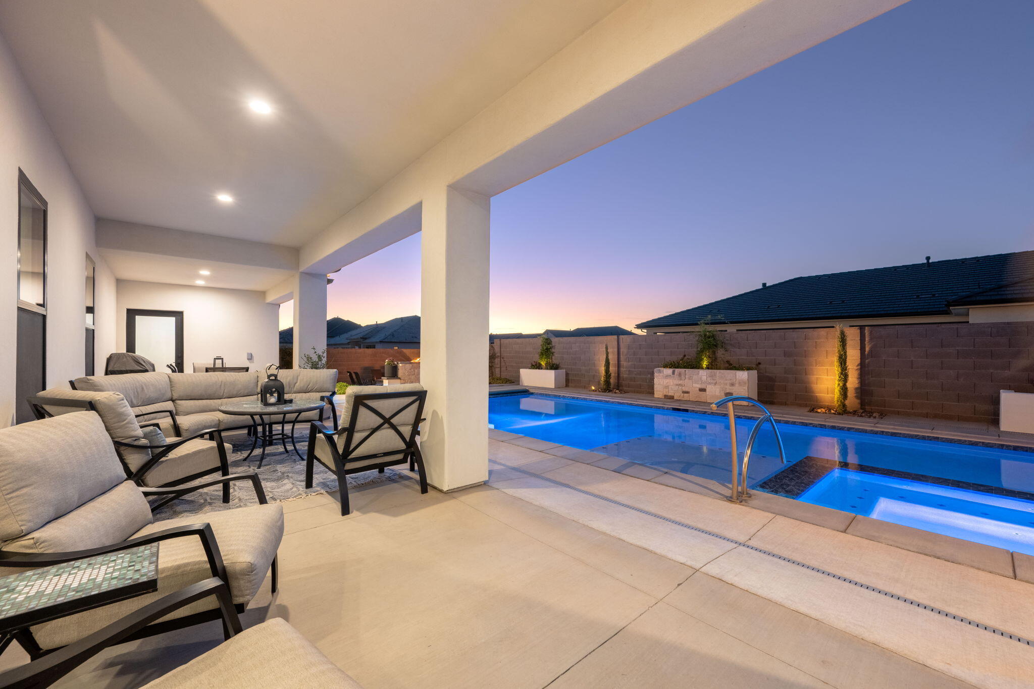 MOORLAND PARK - Residential