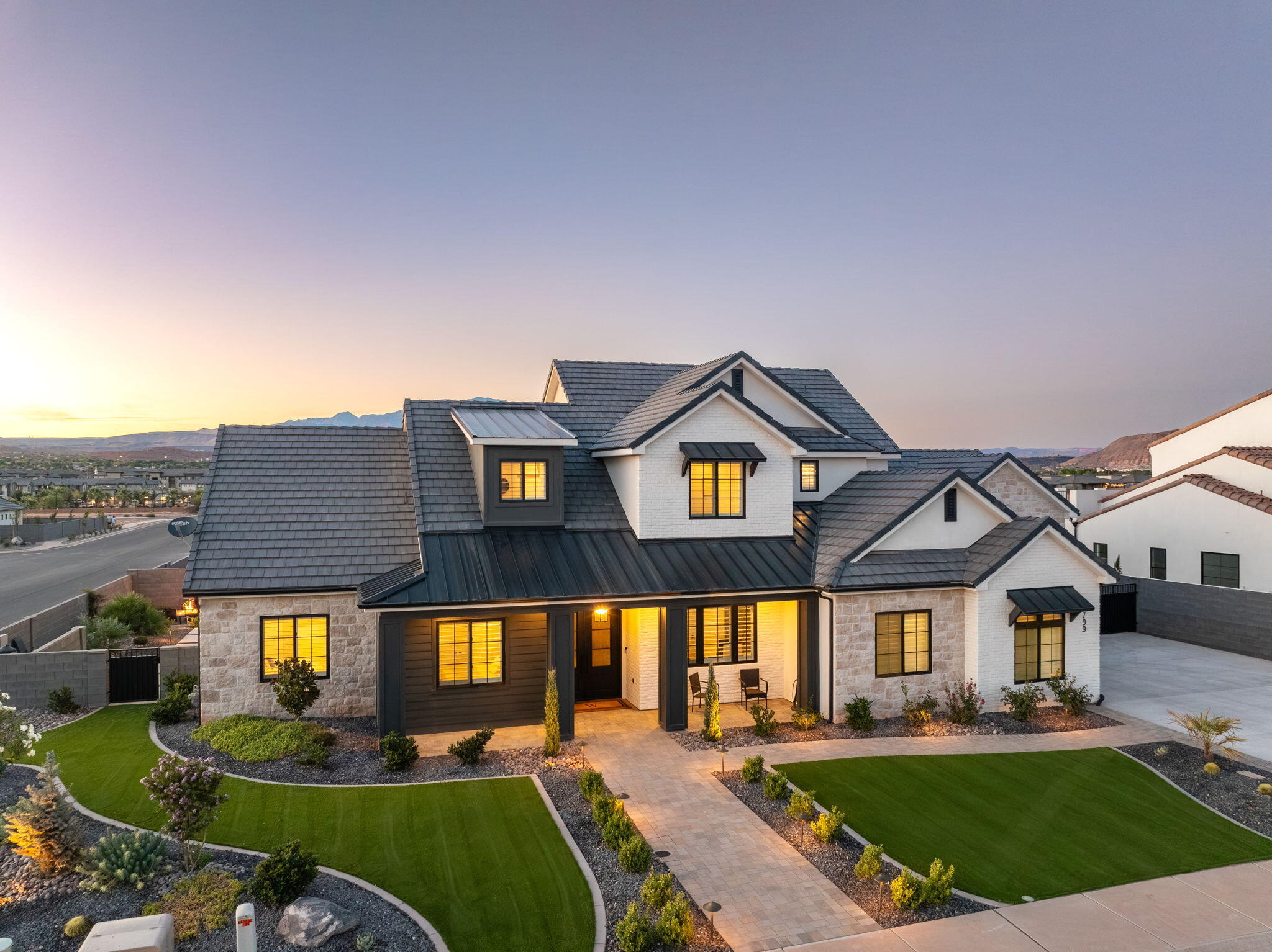 MOORLAND PARK - Residential