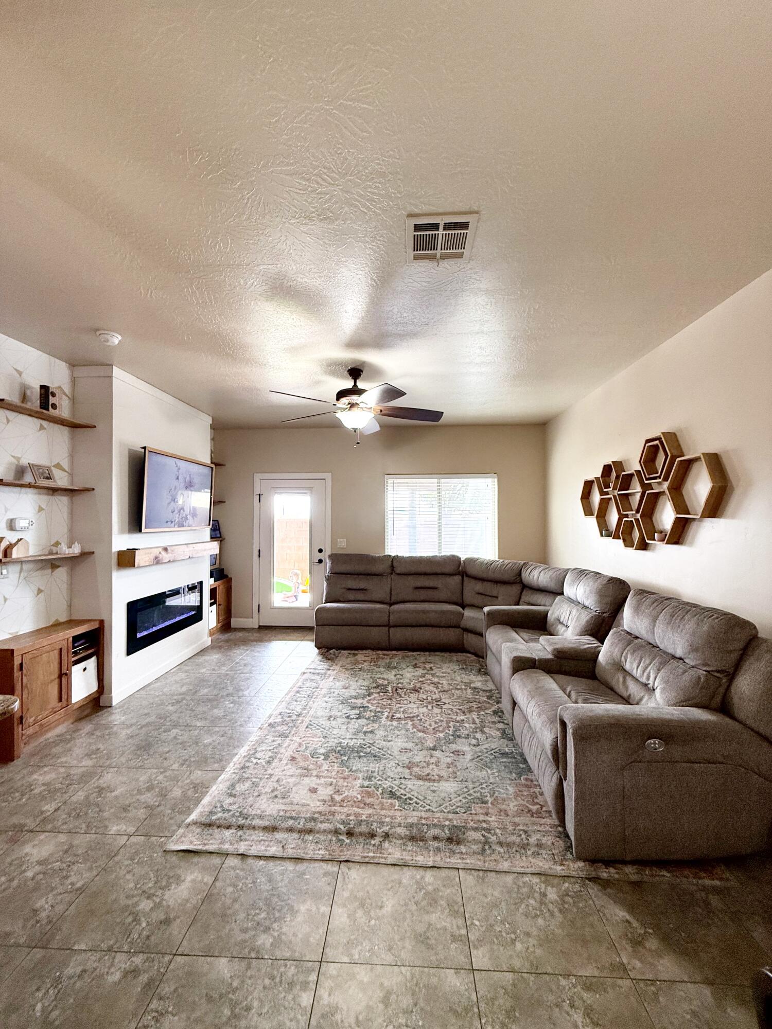 SHADOW RIDGE - Residential