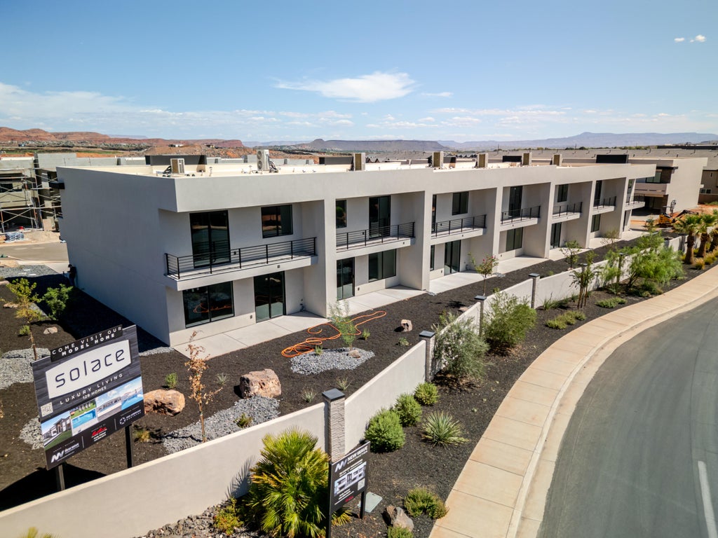 Photo of 2590 Cougar Trail 1 #1, Santa Clara, UT 84765 (MLS # 26-275808)