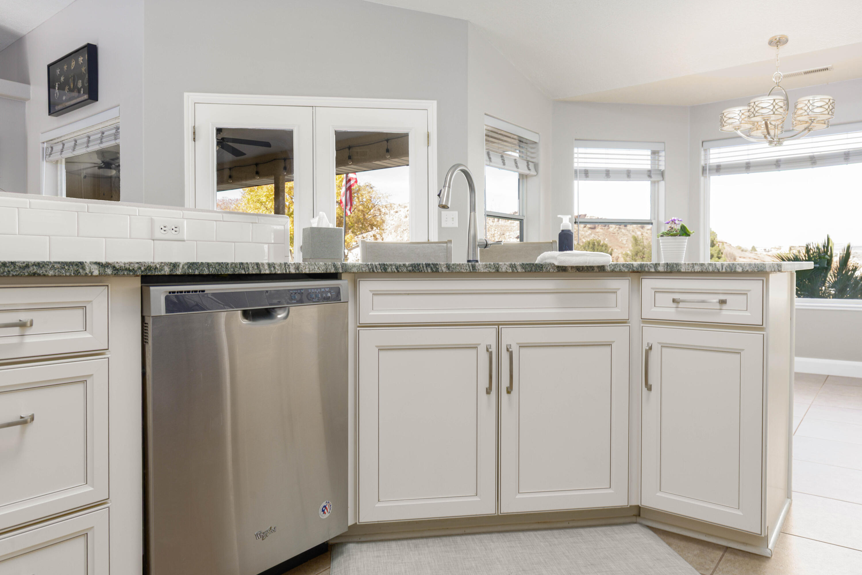 BLOOMINGTON HILLS - Residential