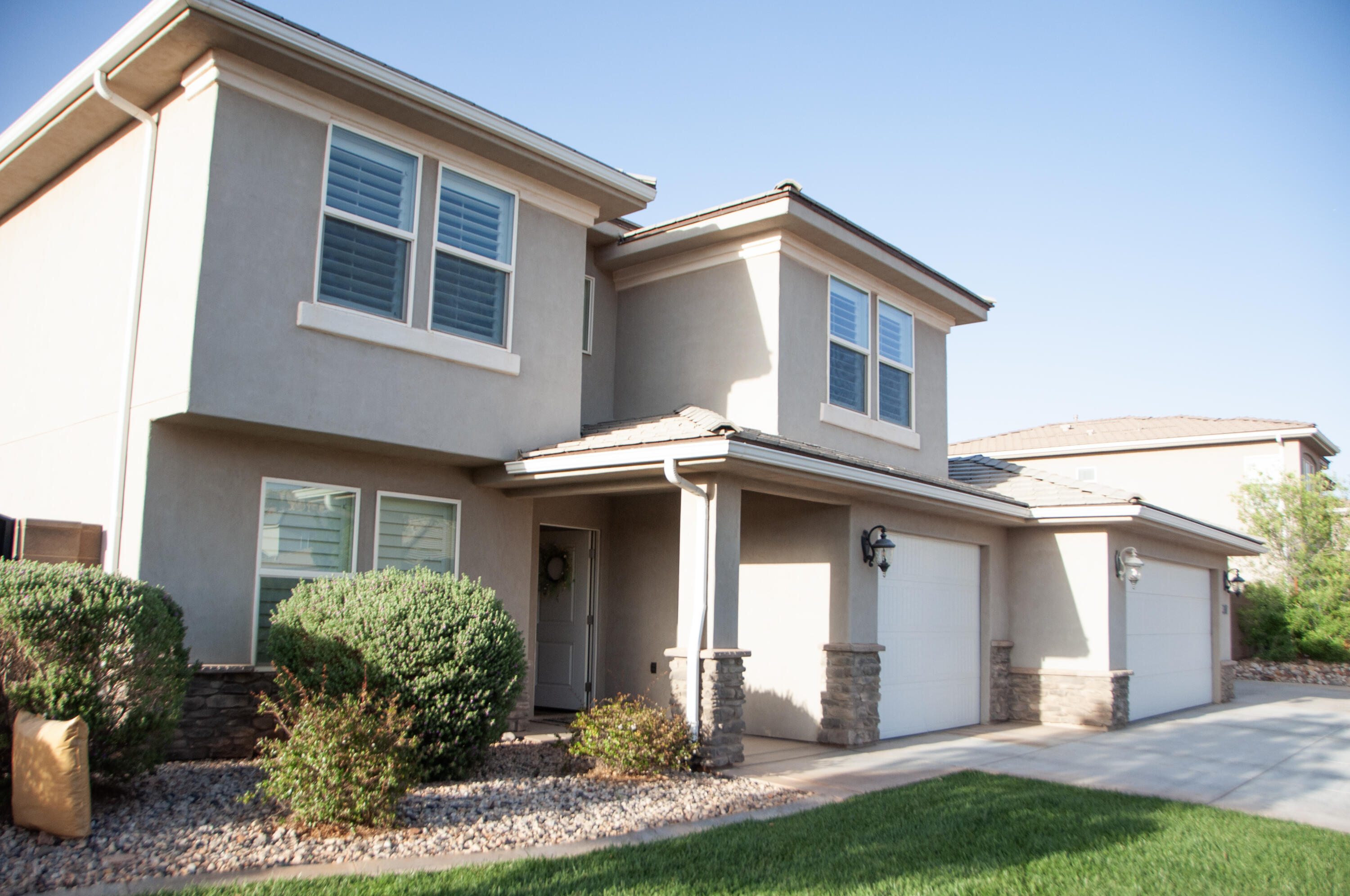 SEQUOIA ESTATES - Residential