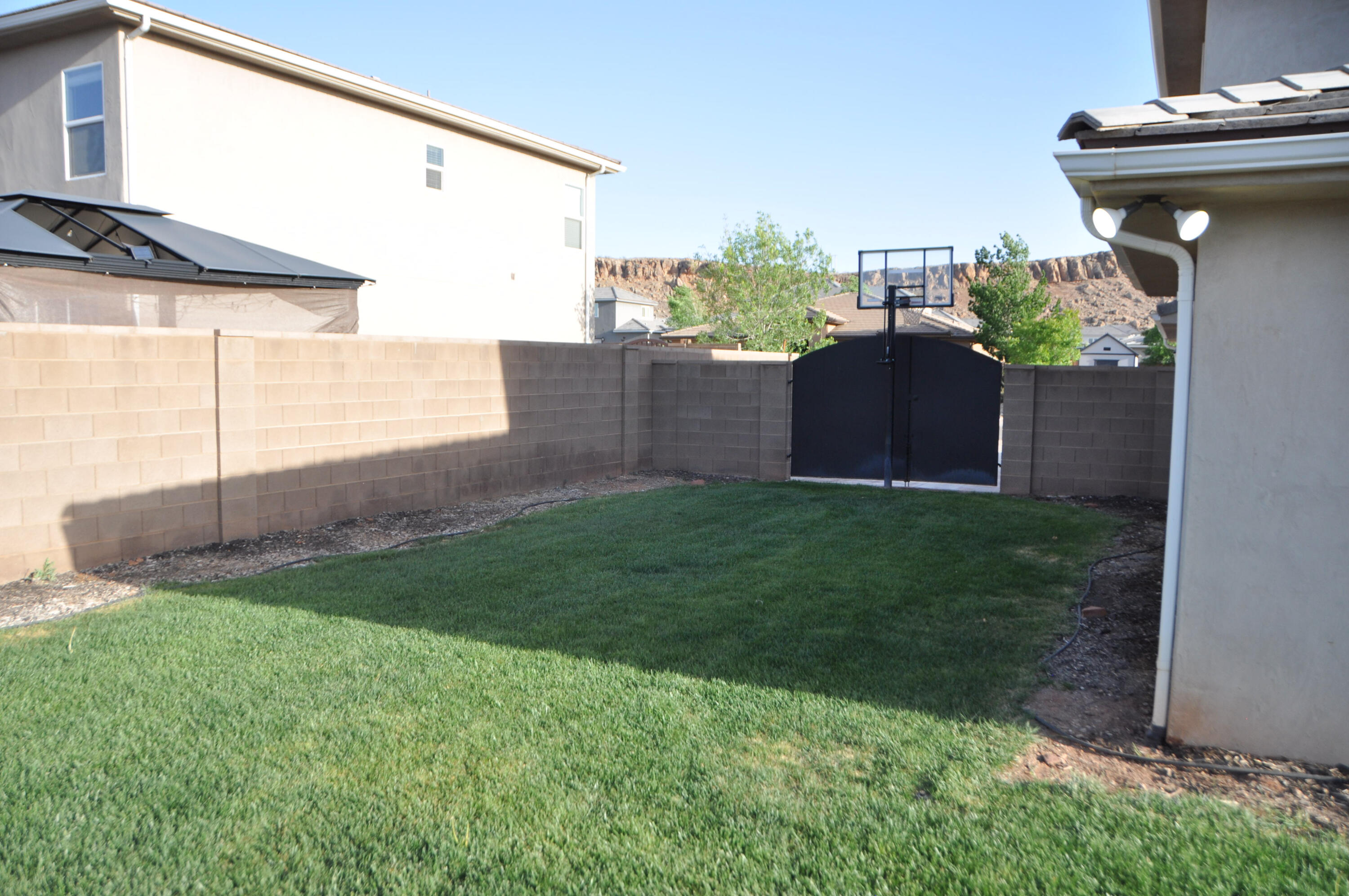 SEQUOIA ESTATES - Residential