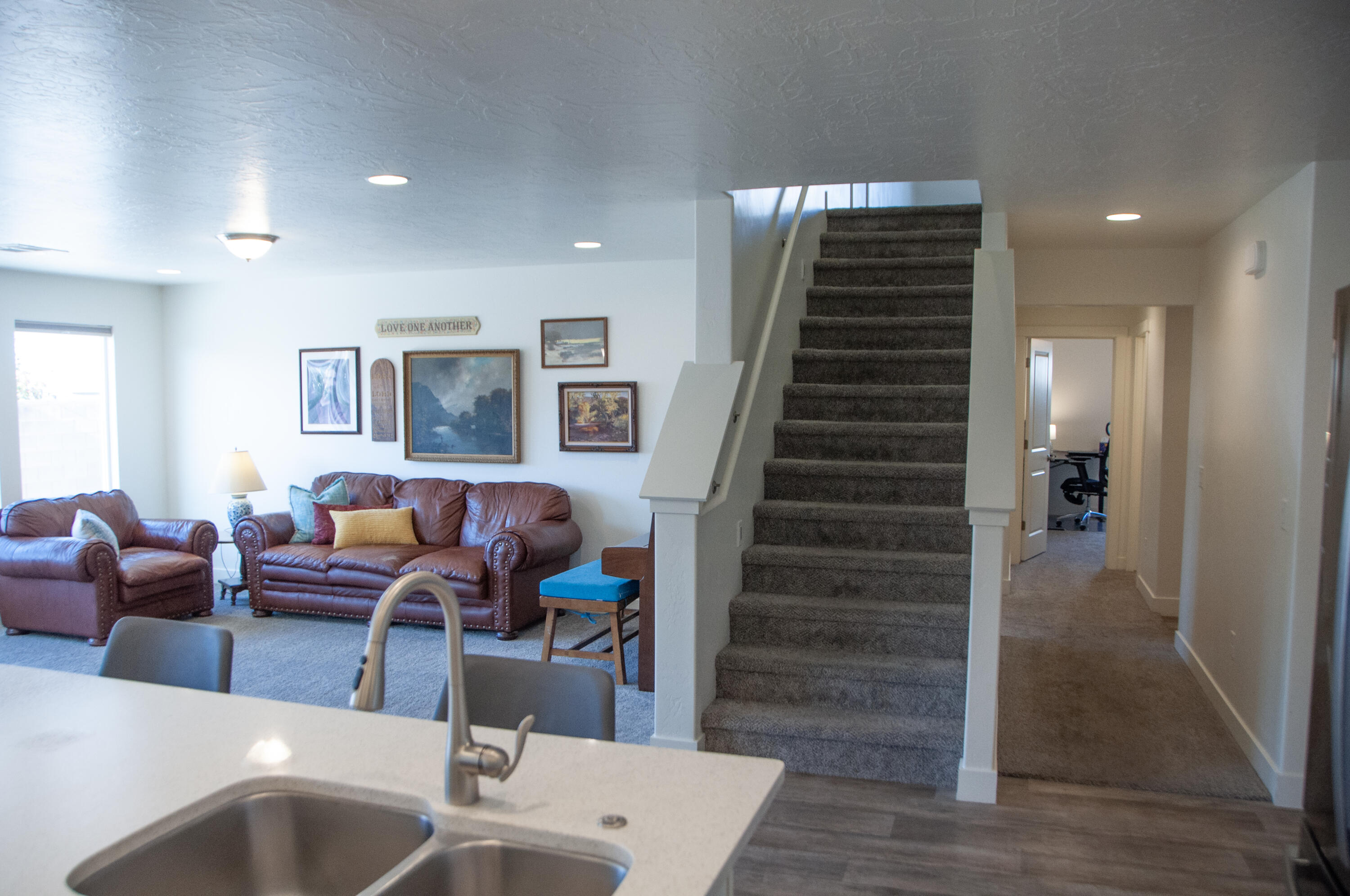SEQUOIA ESTATES - Residential