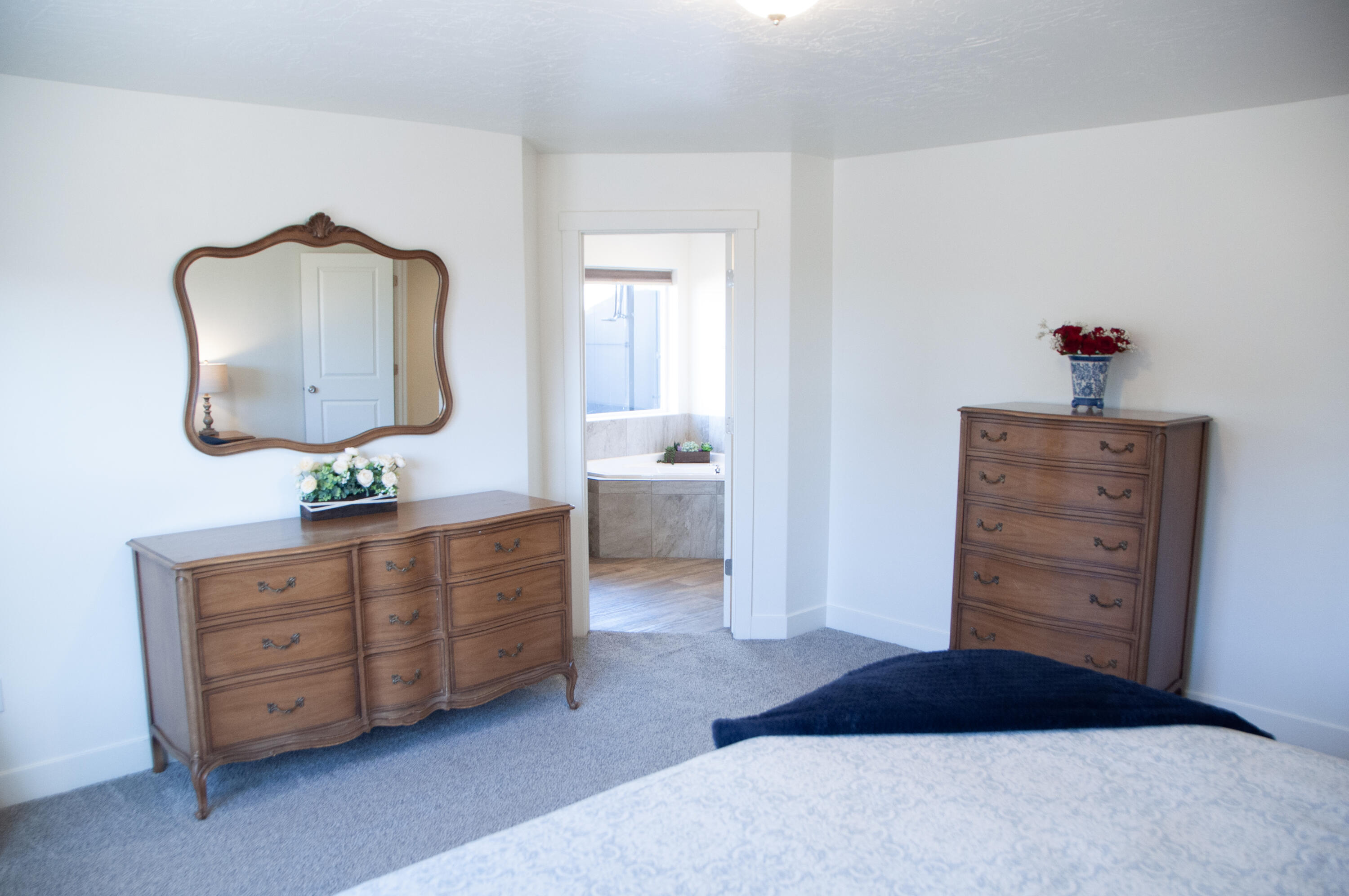 SEQUOIA ESTATES - Residential