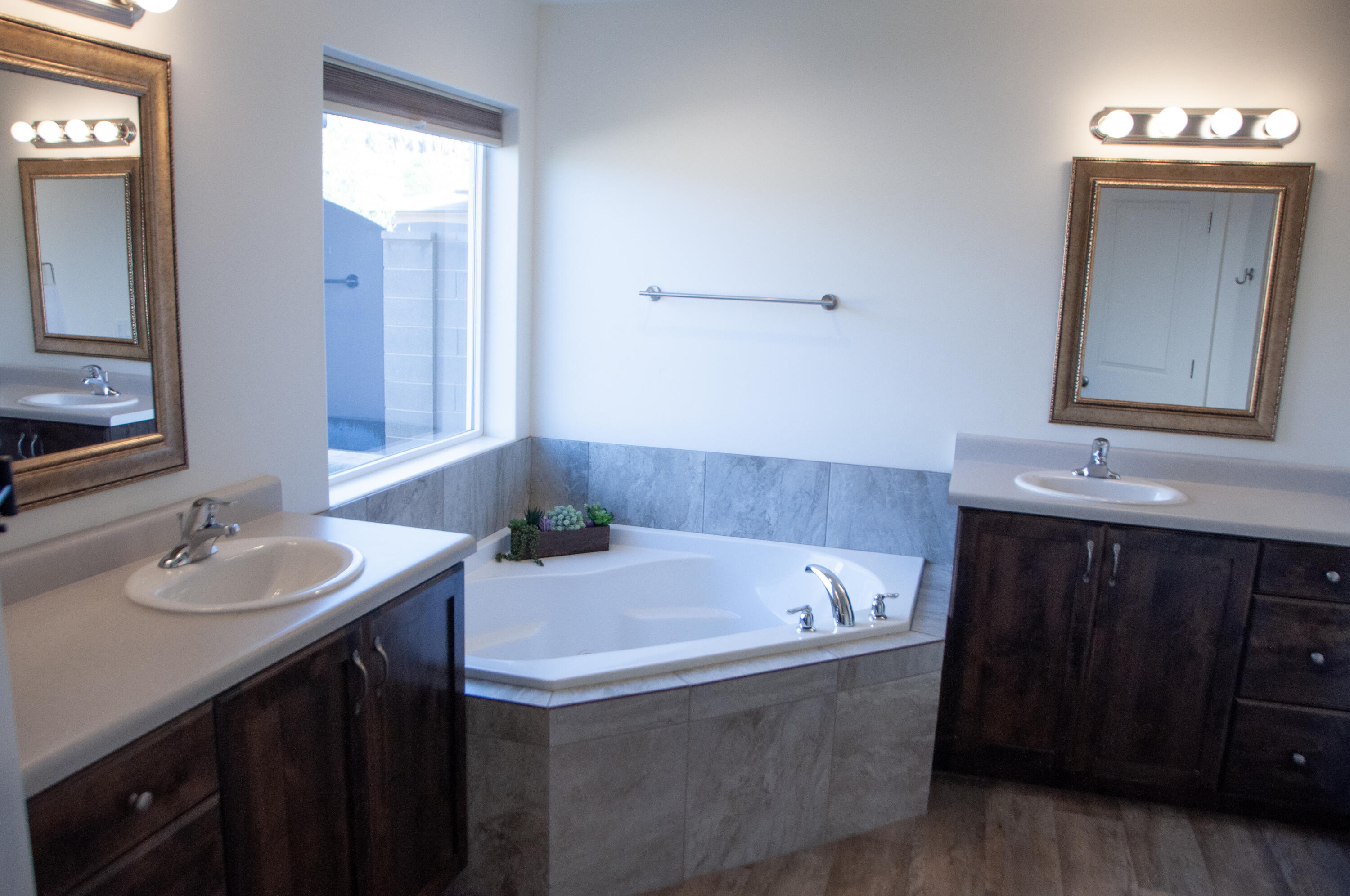 SEQUOIA ESTATES - Residential