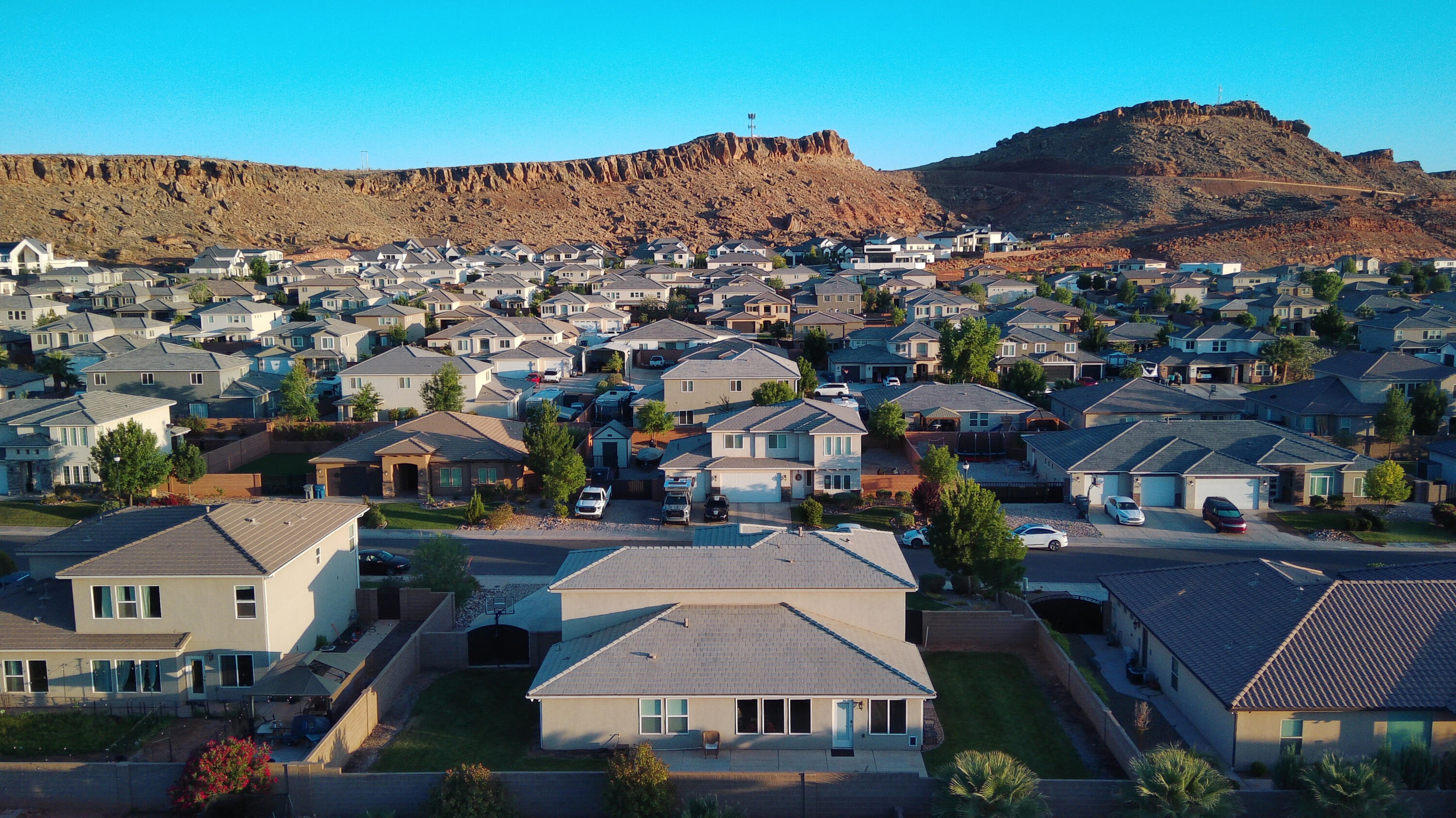SEQUOIA ESTATES - Residential