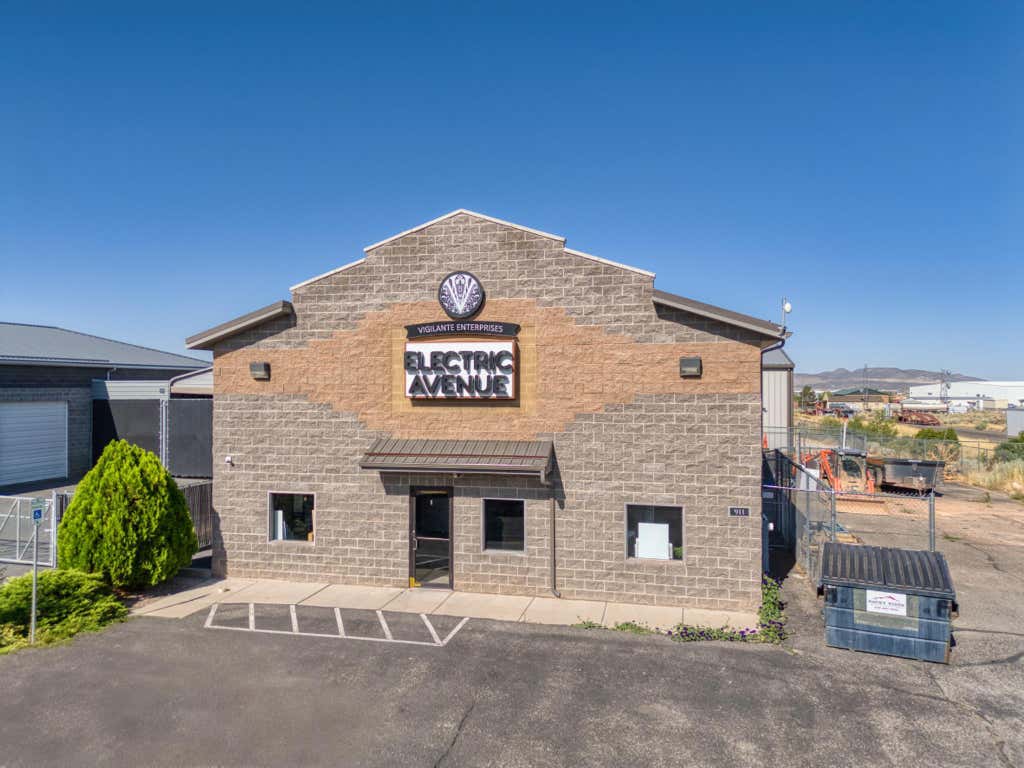 Photo of 911 N 2175 W, Cedar City, UT 84721 (MLS # 26-275300)