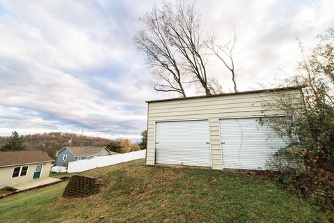 A home in STAUNTON