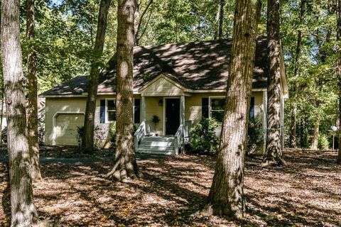 A home in PALMYRA