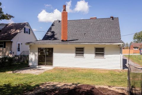 A home in WAYNESBORO