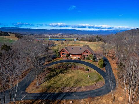 A home in MOUNT SOLON