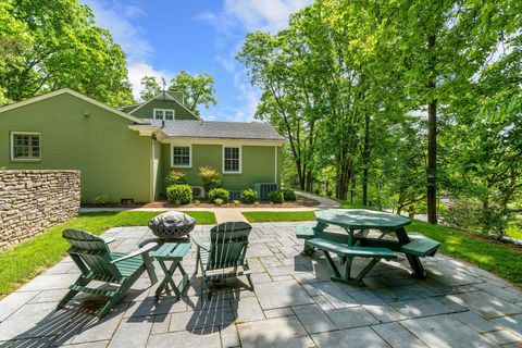 A home in STAUNTON