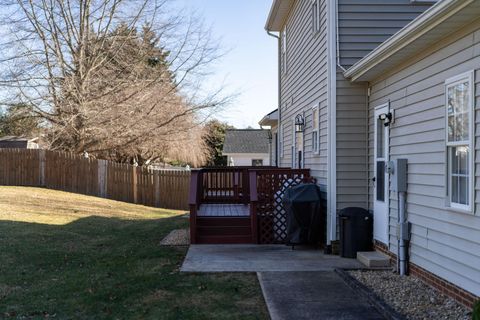 A home in WAYNESBORO