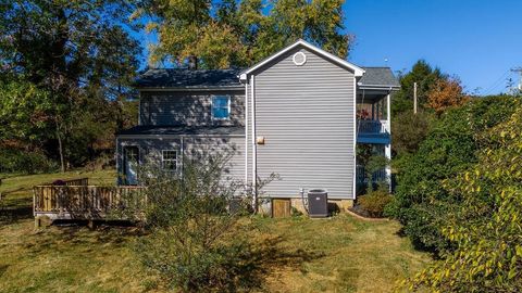 A home in NORTH GARDEN