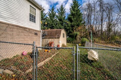 A home in STAUNTON