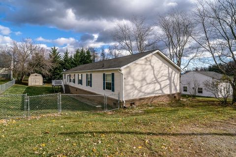 A home in STAUNTON