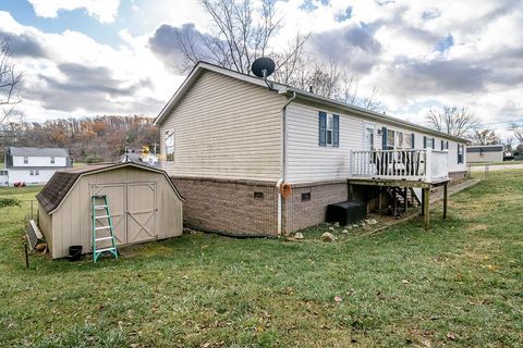 A home in STAUNTON