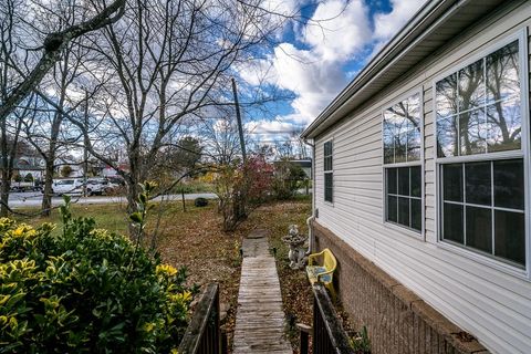 A home in STAUNTON