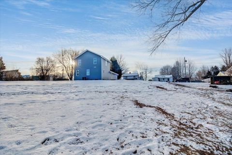 A home in WAYNESBORO