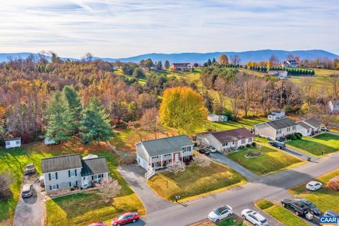 A home in WAYNESBORO