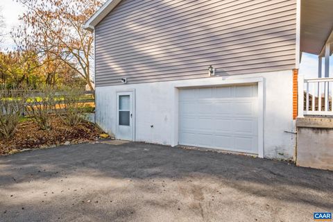 A home in WAYNESBORO