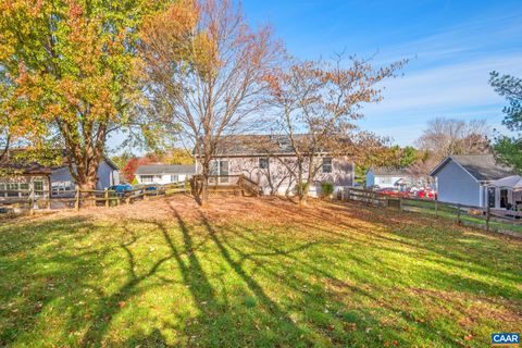 A home in WAYNESBORO