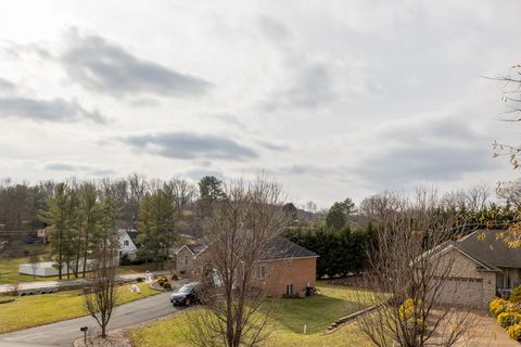 A home in ROCKINGHAM