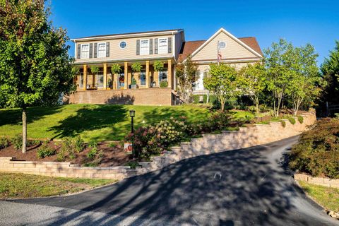 A home in ROCKINGHAM