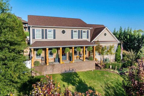 A home in ROCKINGHAM