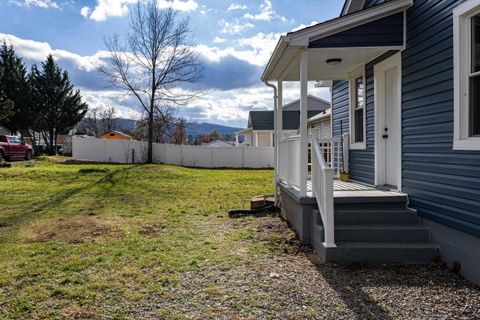 A home in WAYNESBORO