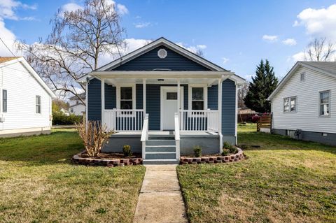 A home in WAYNESBORO