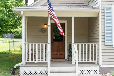 A home in MOUNT SIDNEY