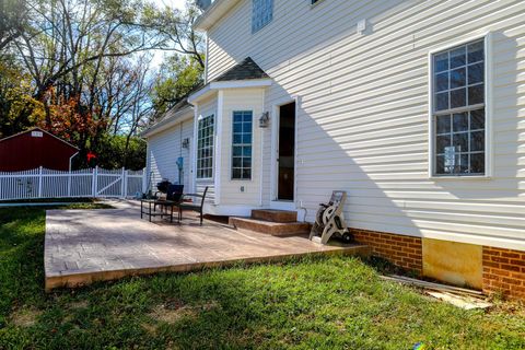 A home in WAYNESBORO