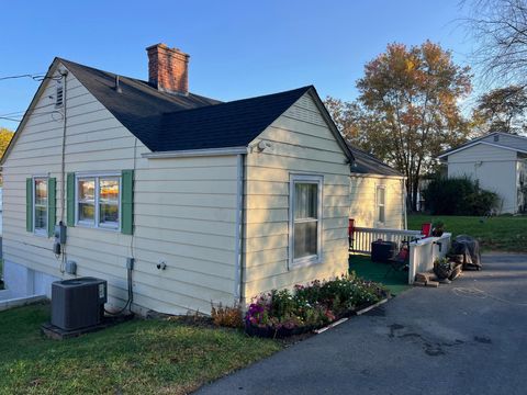 A home in STAUNTON