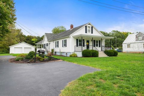 A home in PORT REPUBLIC