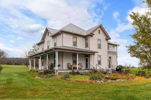 A home in WAYNESBORO