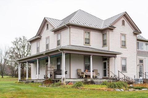 A home in WAYNESBORO