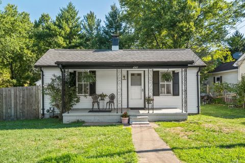 A home in WAYNESBORO