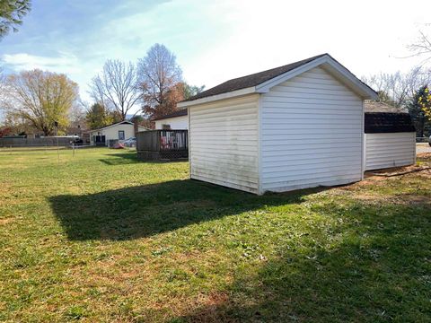 A home in GROTTOES