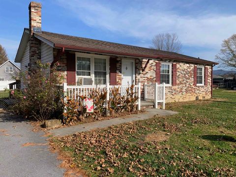 A home in GROTTOES