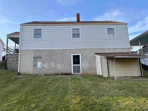 A home in STAUNTON